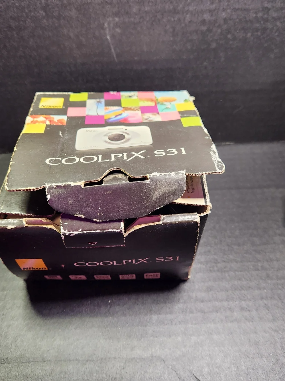 Nikon COOLPIX S31 Silver Compact Digital Camera
